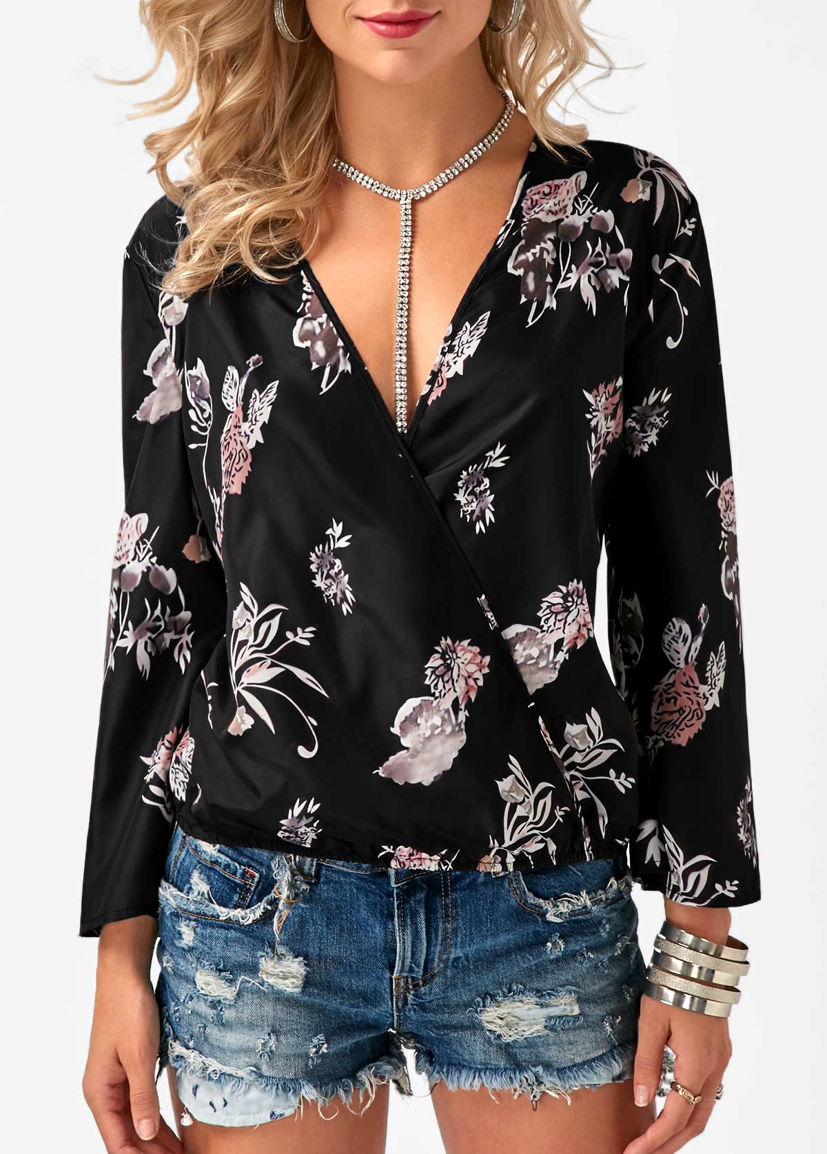 V Neck Three Quarter Sleeve Blouse V Neck Three Quarter Sleeve Blouse