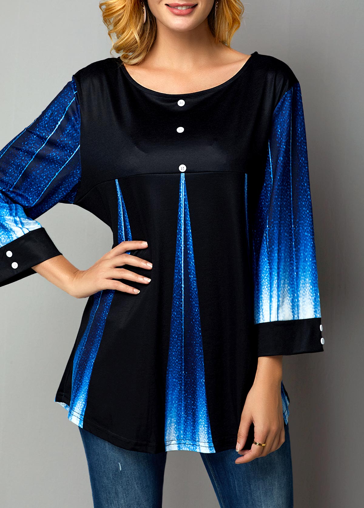 Gradient Button Detail Round Neck Printed T Shirt