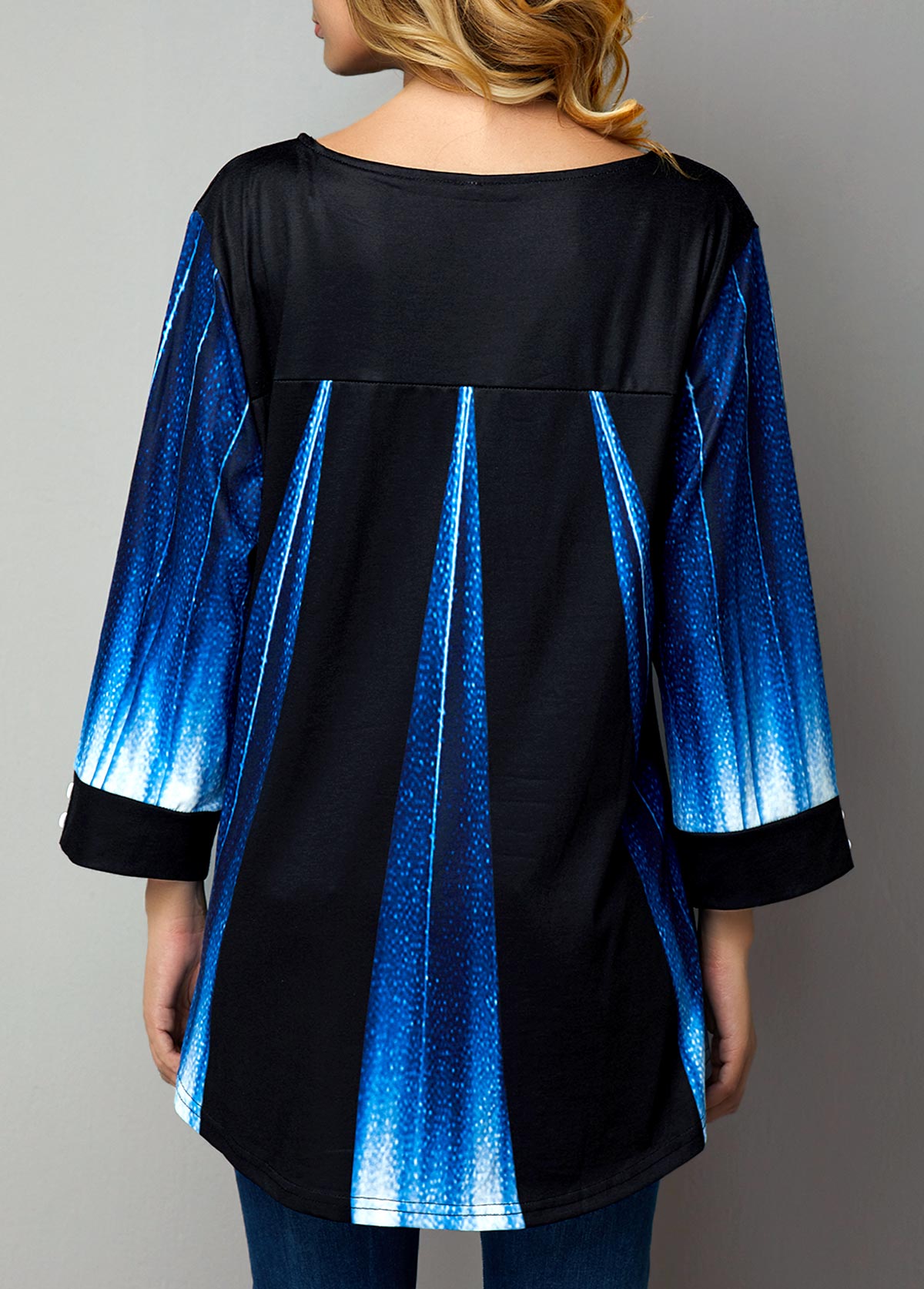 Gradient Button Detail Round Neck Printed T Shirt