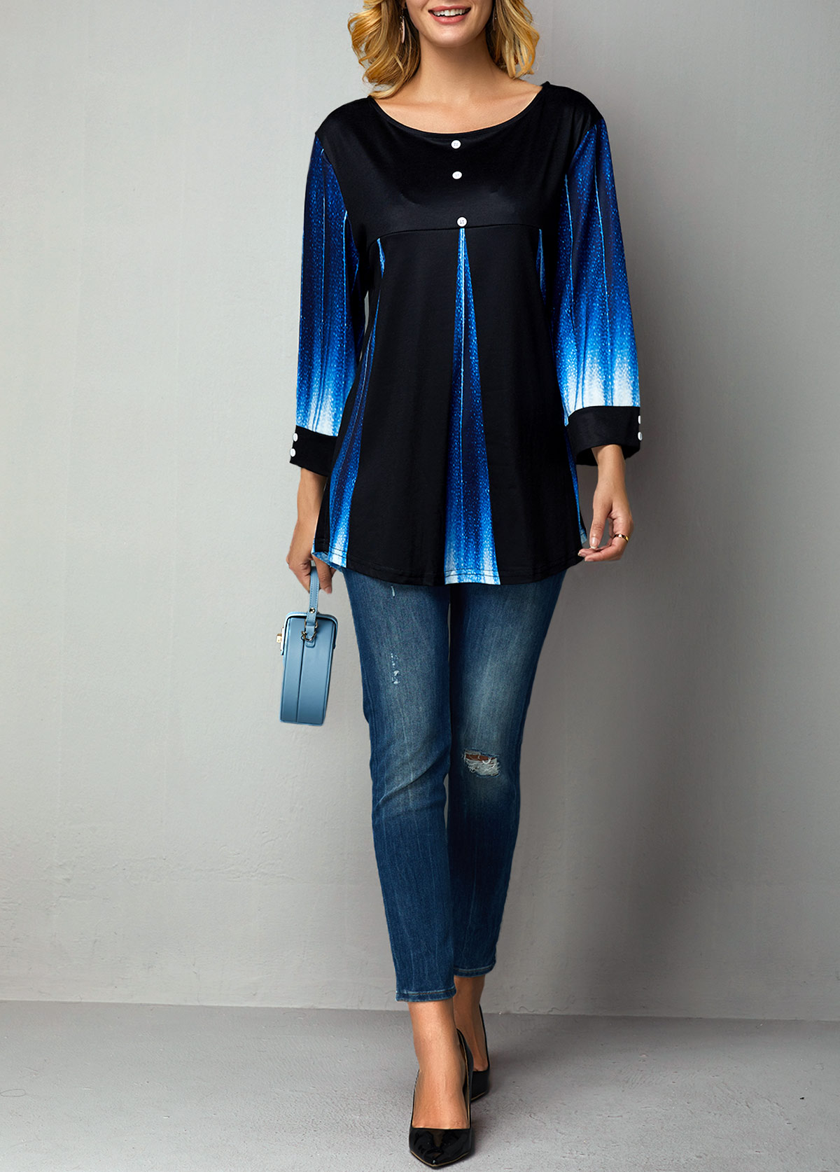 Gradient Button Detail Round Neck Printed T Shirt