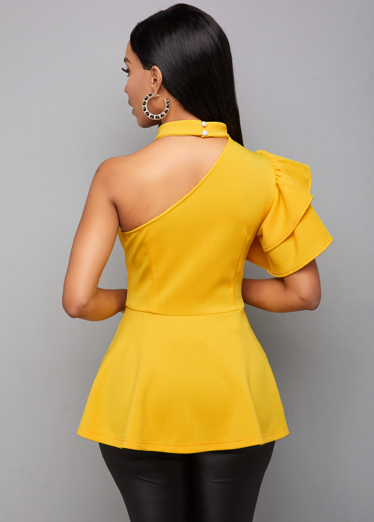 One Sleeve Choker Neck Ruffle Hem Blouse