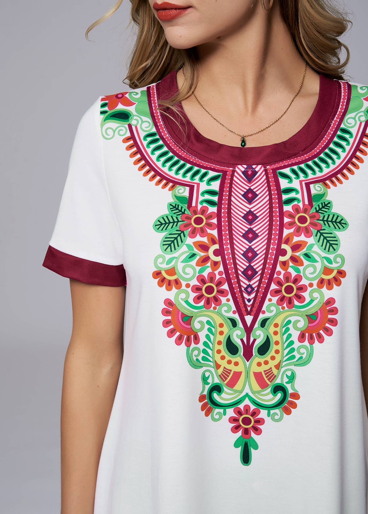 Short Sleeve Tribal Print Round Neck T Shirt
