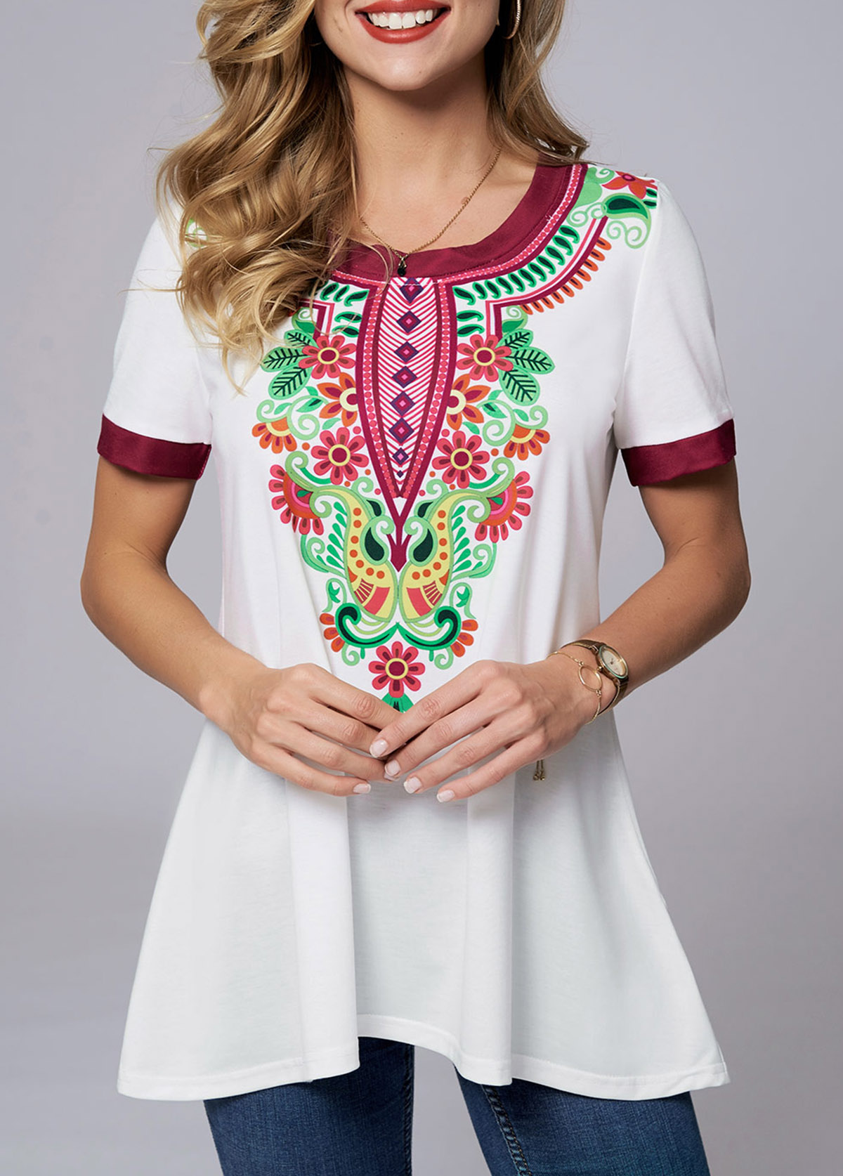 Short Sleeve Tribal Print Round Neck T Shirt