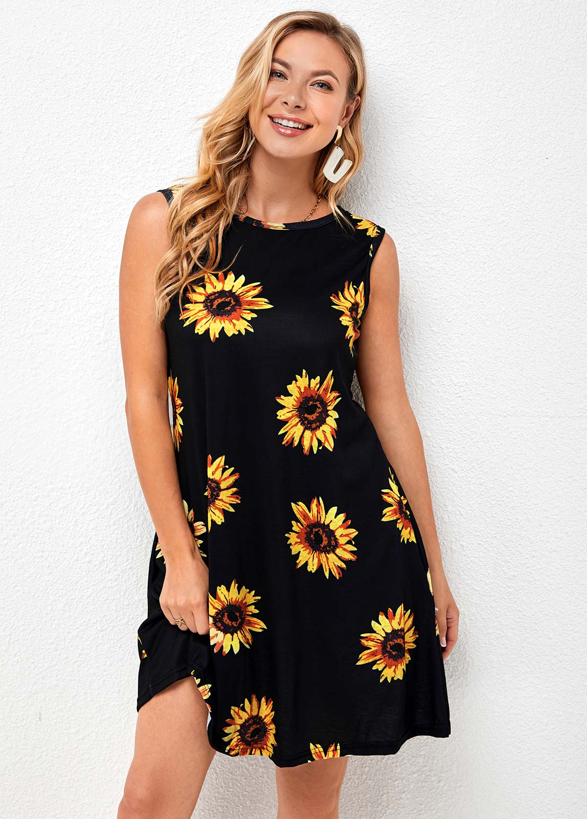 Sunflower Print Round Neck Sleeveless Dress
