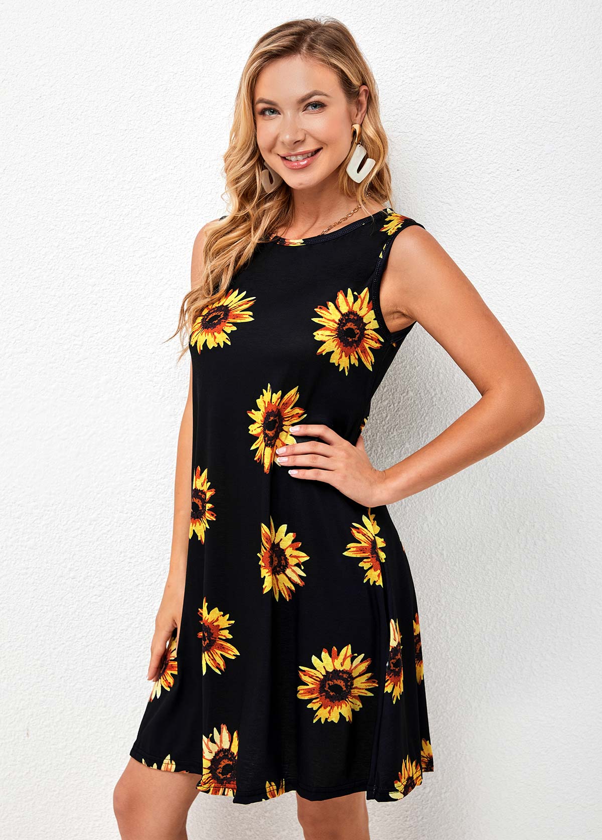 Sunflower Print Round Neck Sleeveless Dress