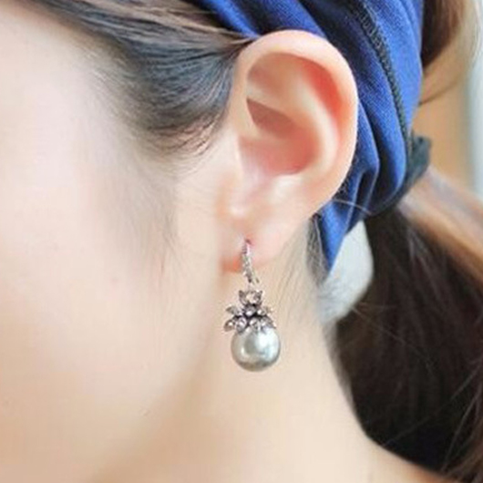 Sunflower Design Silver Pearl Detail Earrings