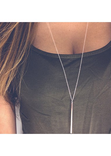 Rosewe Fashion Metal Detail Pendant Silver Necklace for Lady - One Size