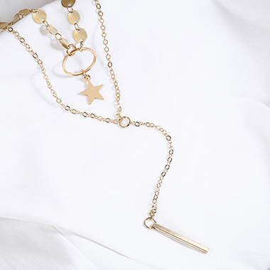 Star Design Layered Metal Detail Pendant Necklace