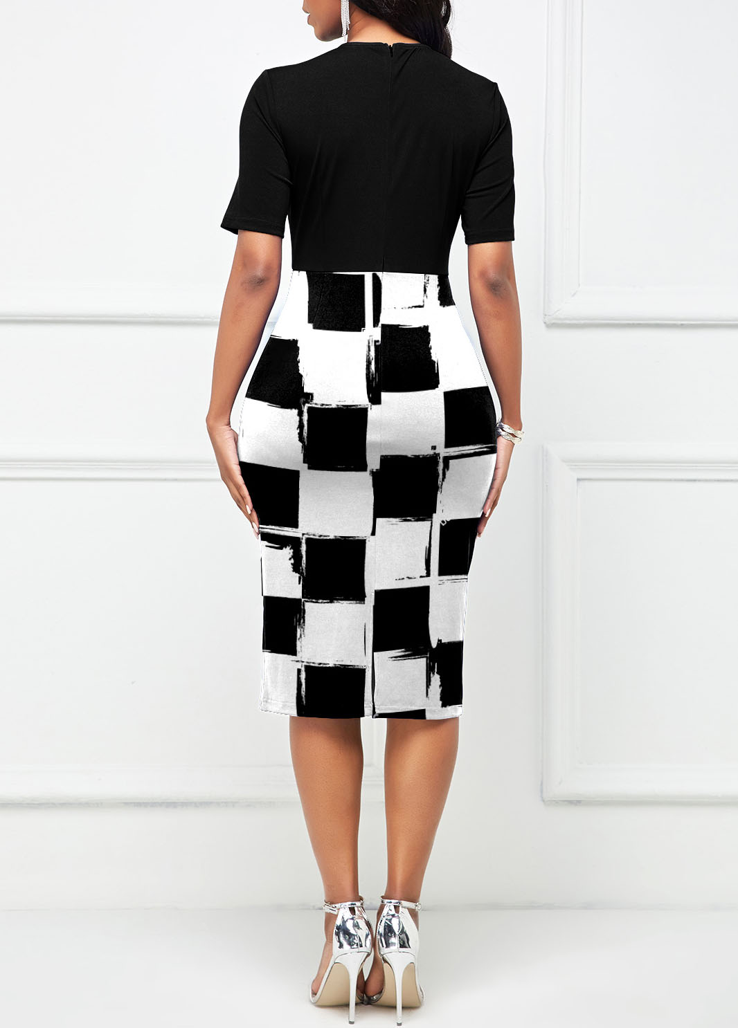 Flounce Short Sleeve Checkered Round Neck Dress