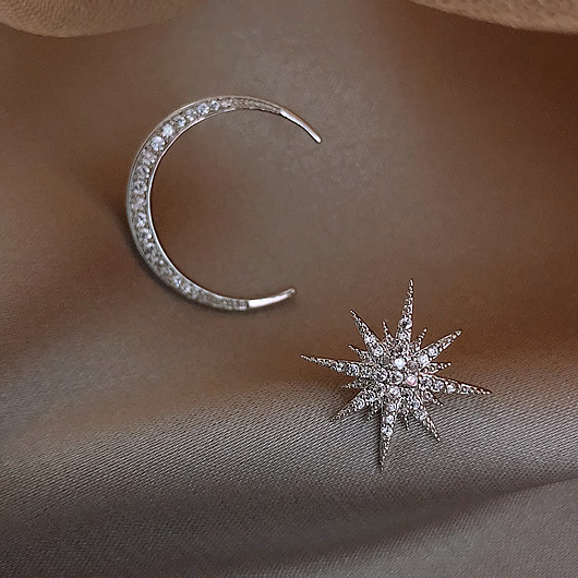 Asymmetric Star and Moon Design Rhinestone Detail Earrings