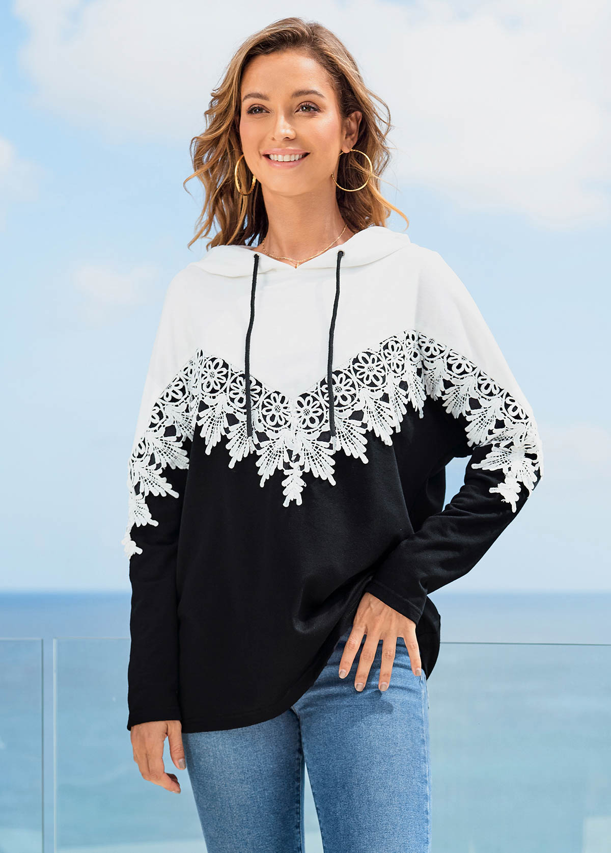 Color Block Long Sleeve Lace Stitching Hoodie