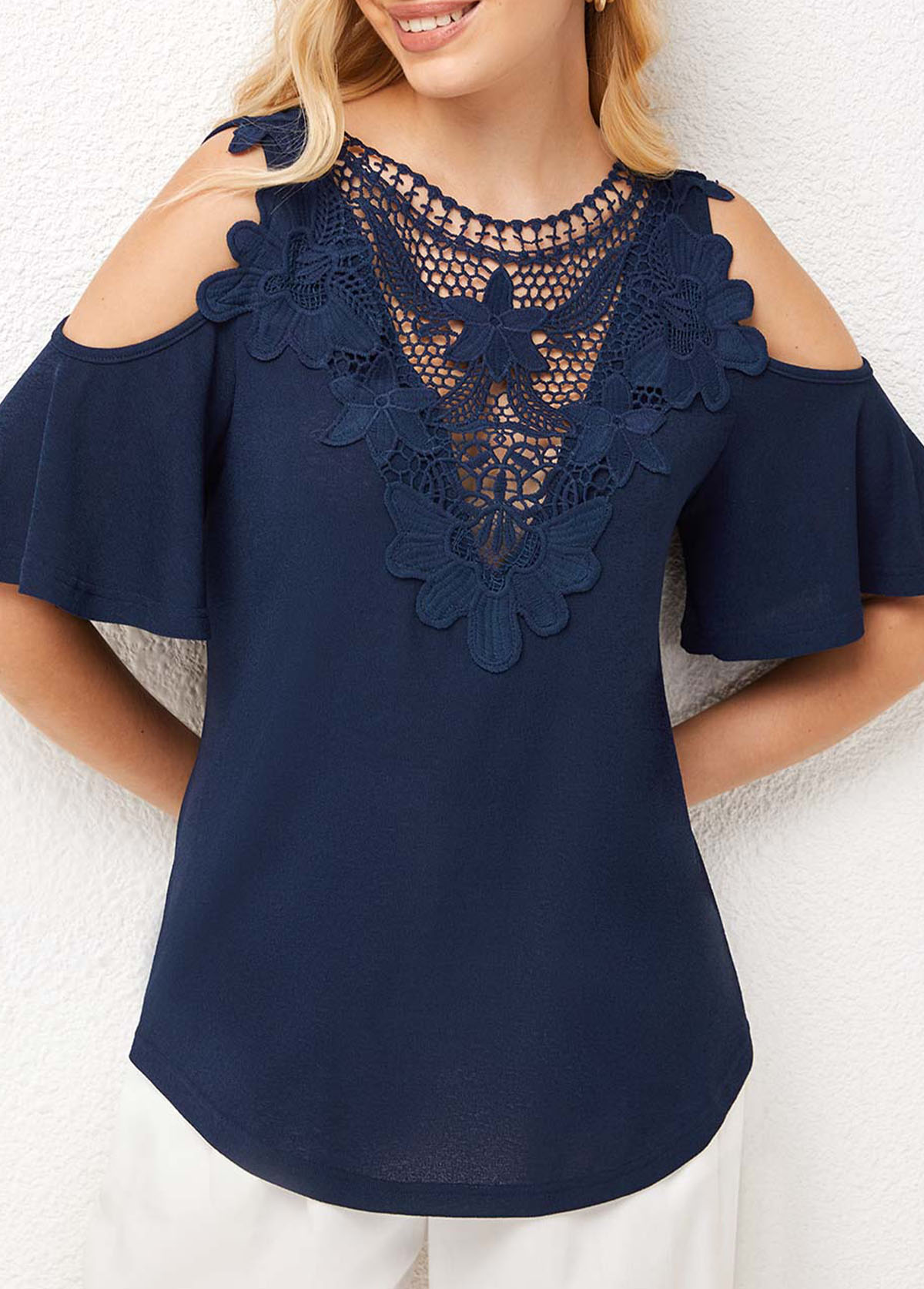 Cold Shoulder Cross Strap Lace Stitching T Shirt