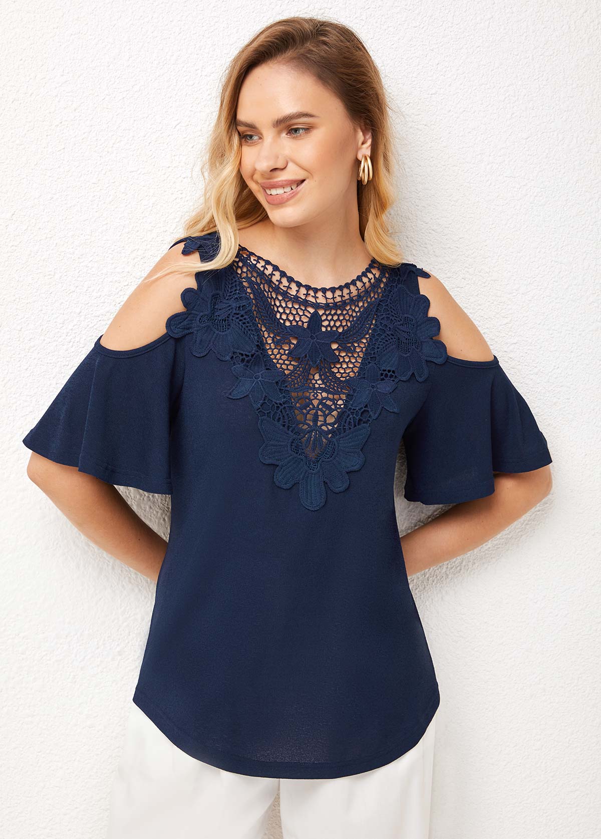 Cold Shoulder Cross Strap Lace Stitching T Shirt