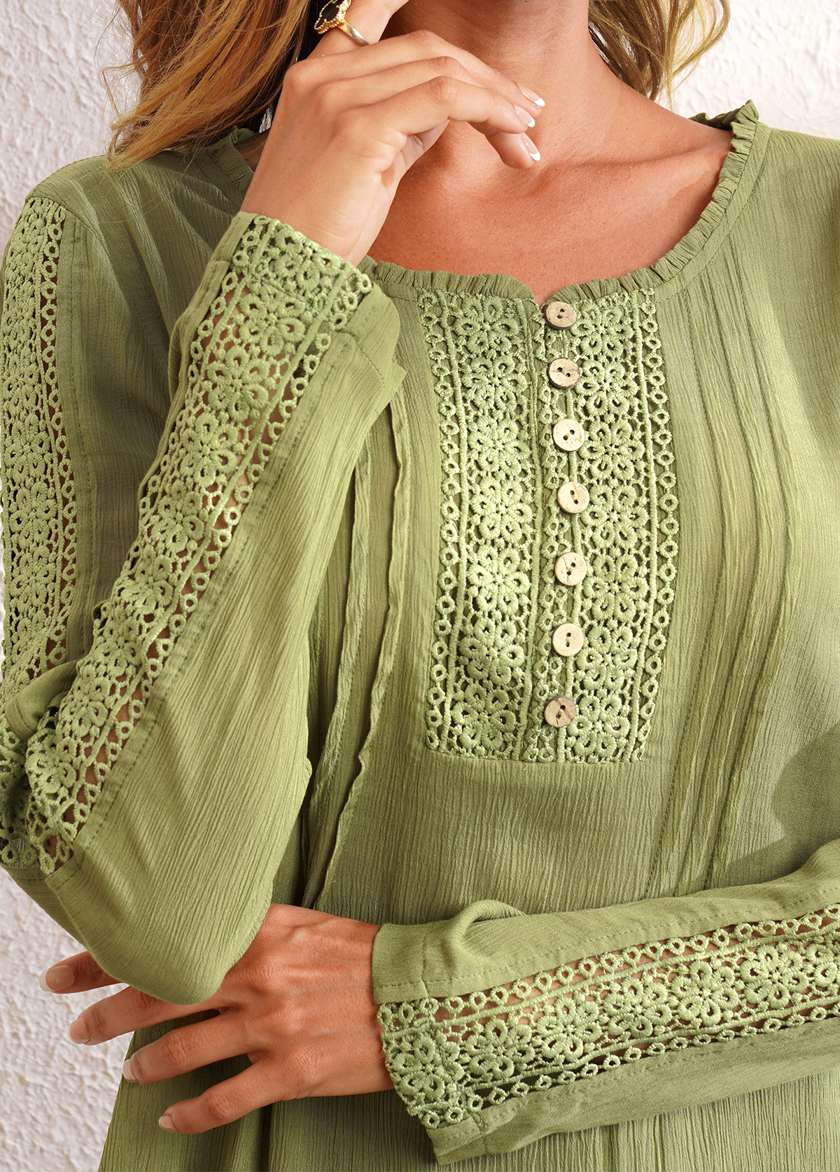 Long Sleeve Crinkle Chest Lace Stitching Blouse