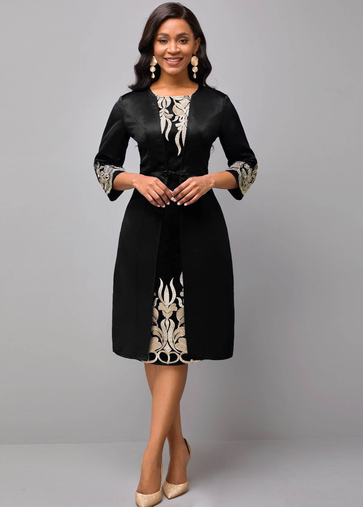 3/4 Sleeve Black Round Neck Embroidered Dress