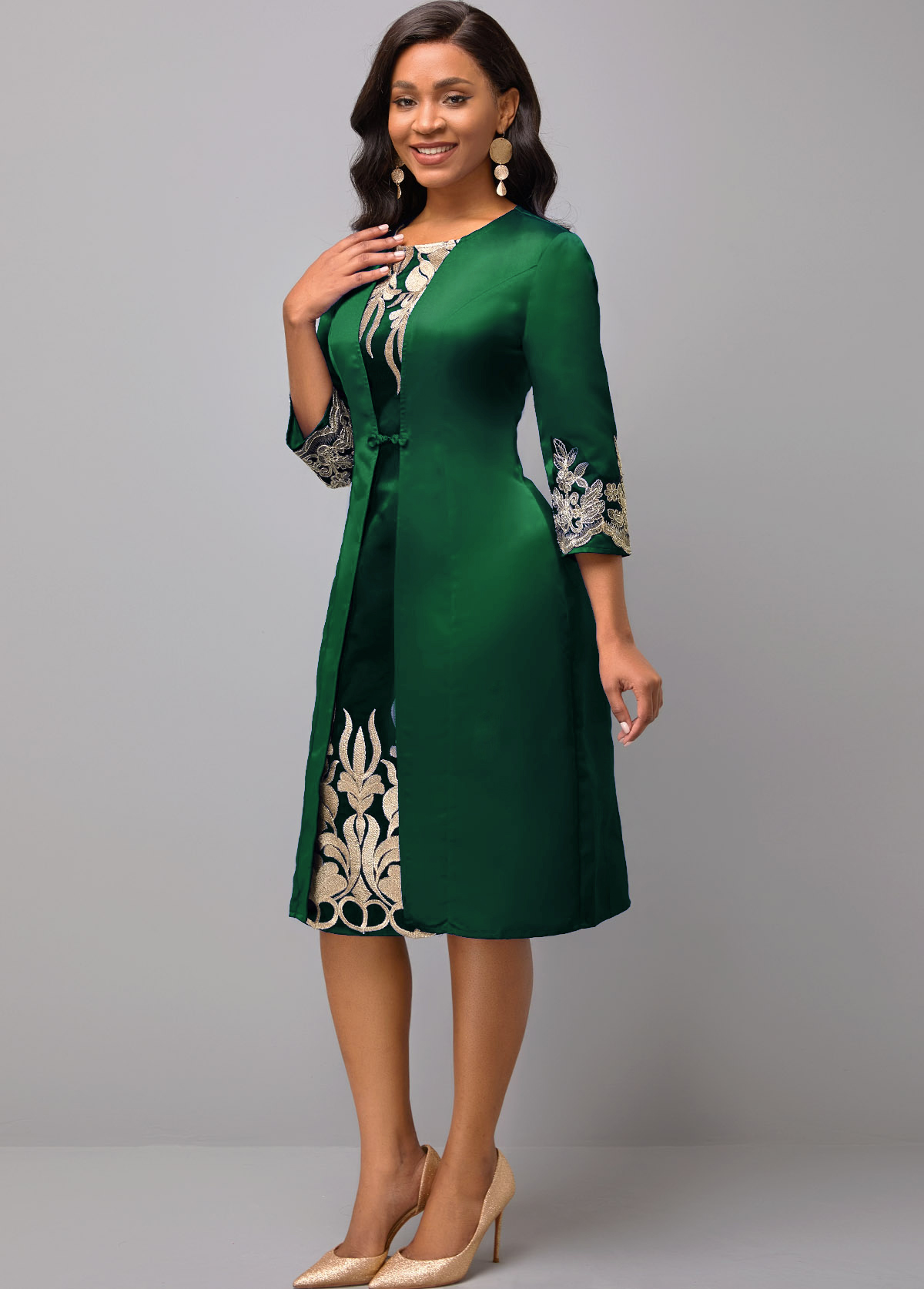 Round Neck 3/4 Sleeve Green Embroidered Dress