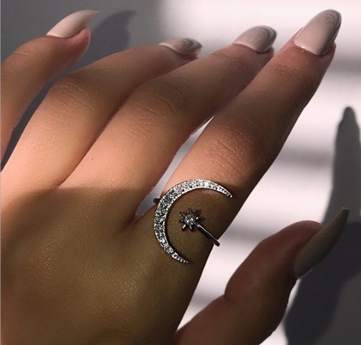 Rhinestone Moon and Star Design Silver Ring