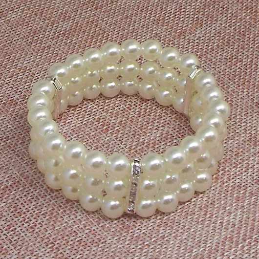 White Pearl Design Layered Detail Bracelet