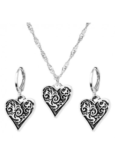Rosewe Fashion Valentines Silver Embossed Heart Earrings and Necklace - One Size