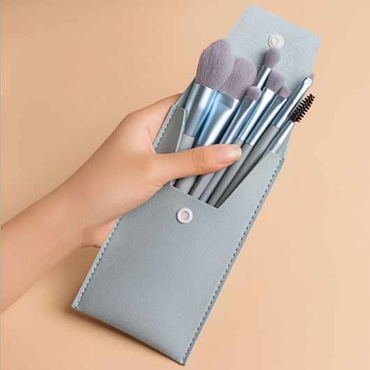Light Blue Plastic Handle Makeup Brushes Set