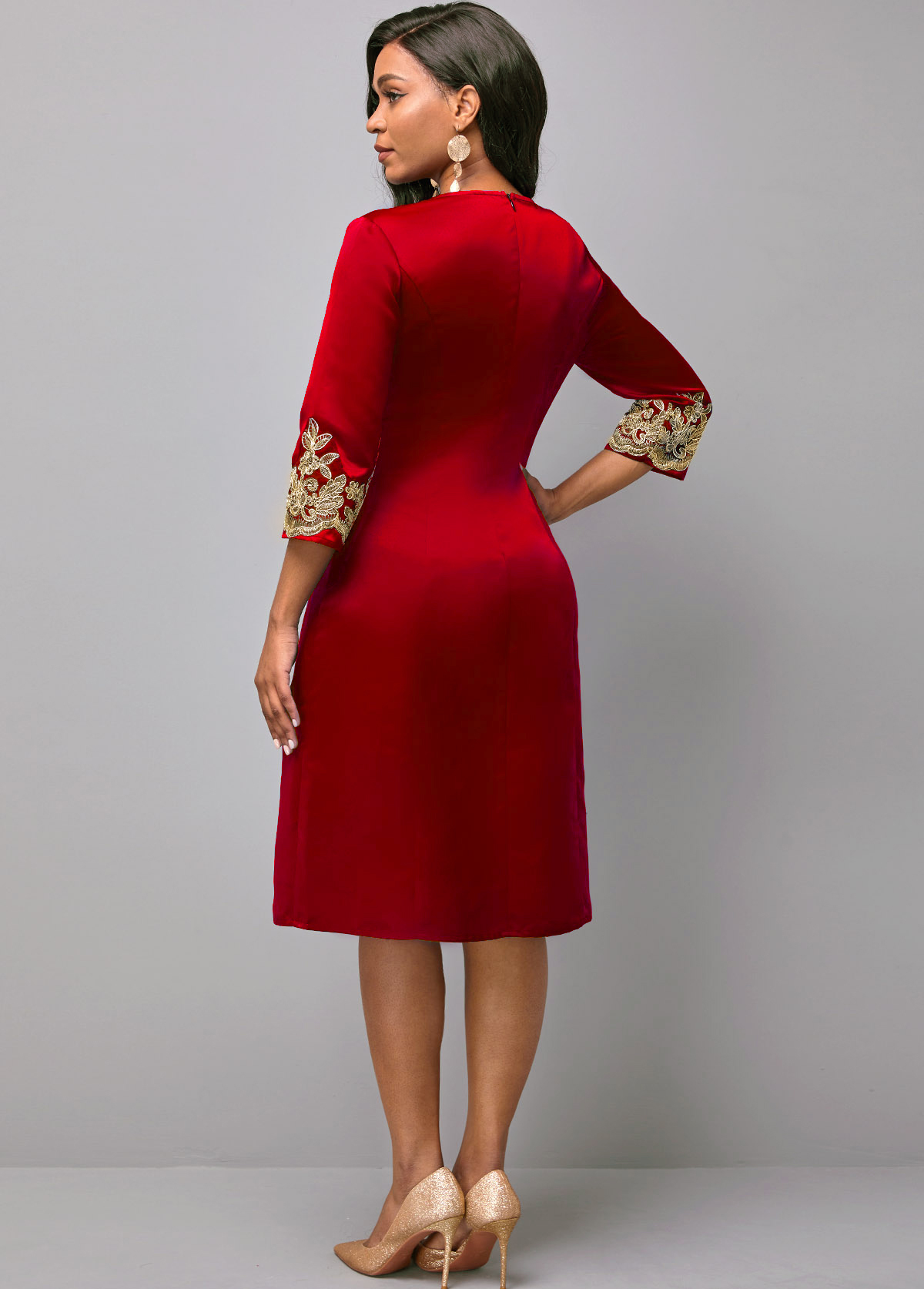 Round Neck 3/4 Sleeve Embroidered Red Dress
