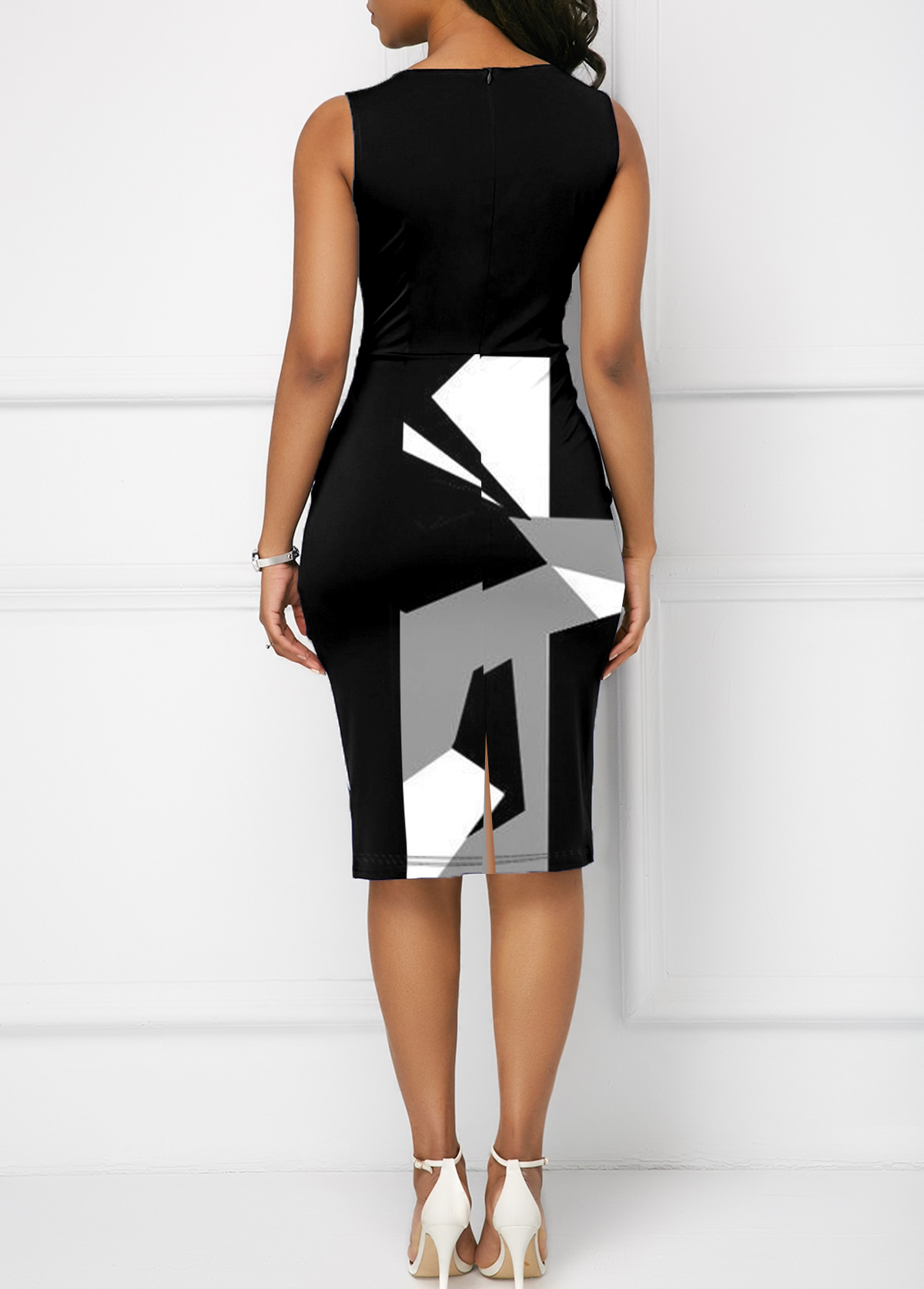 Geometric Print Round Black Neck Sleeveless Dress