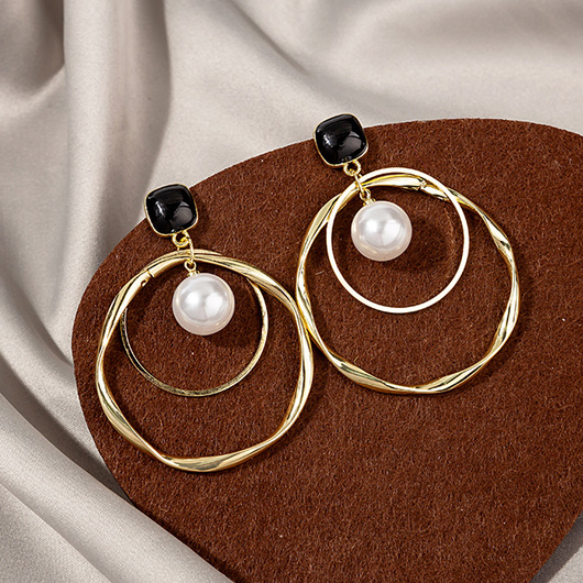 Pearl Design Metal Detail Gold Earrings