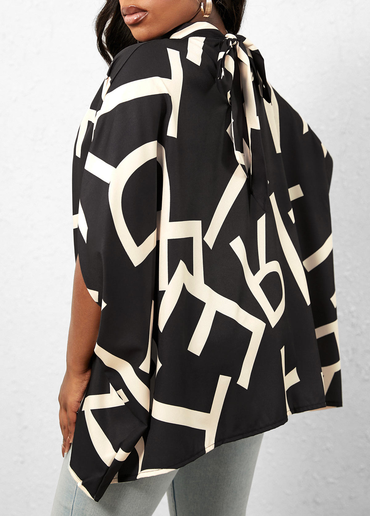 Black Geometric Print Mock Neck T Shirt