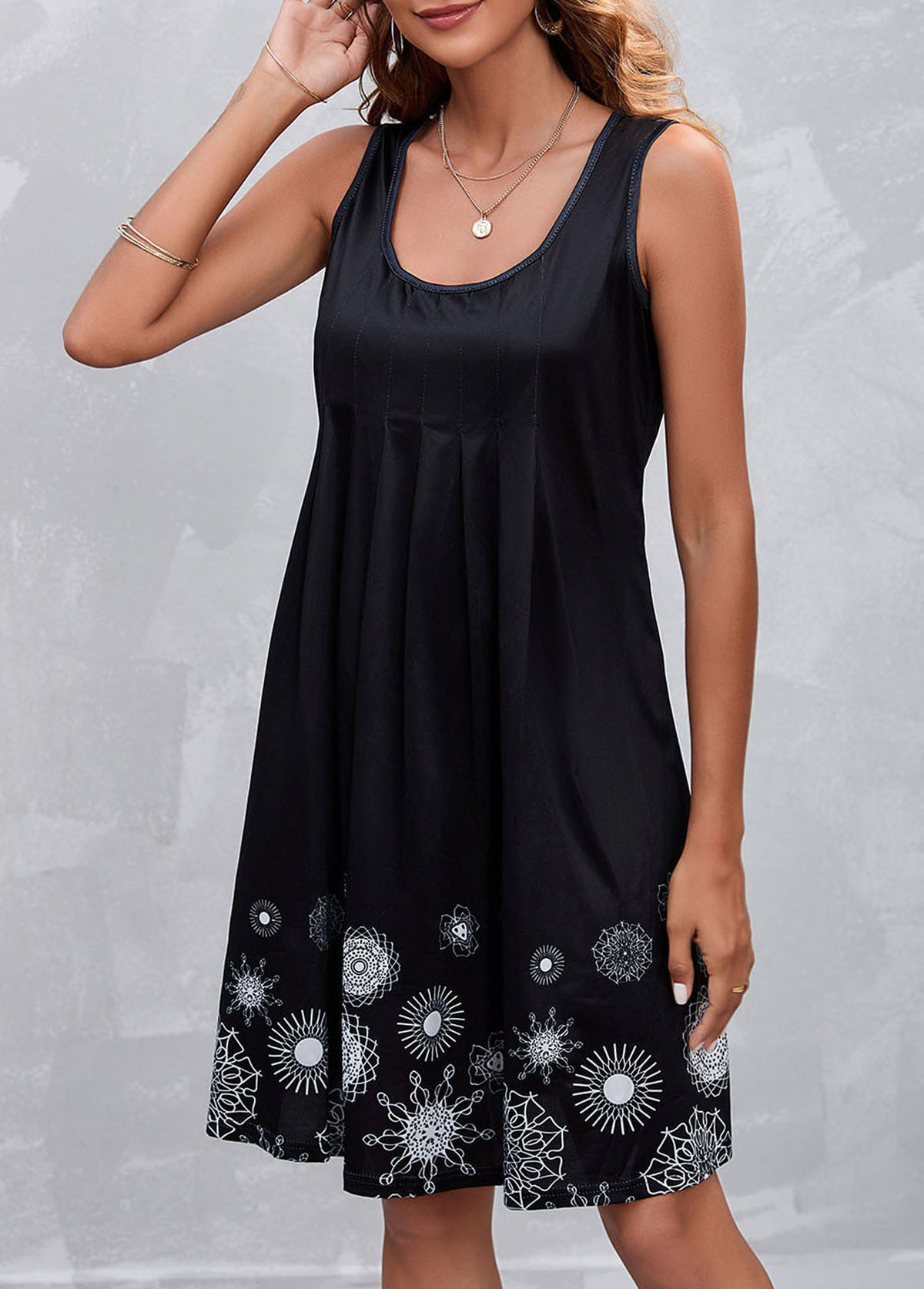 Black Sleeveless Geometric Print Dress