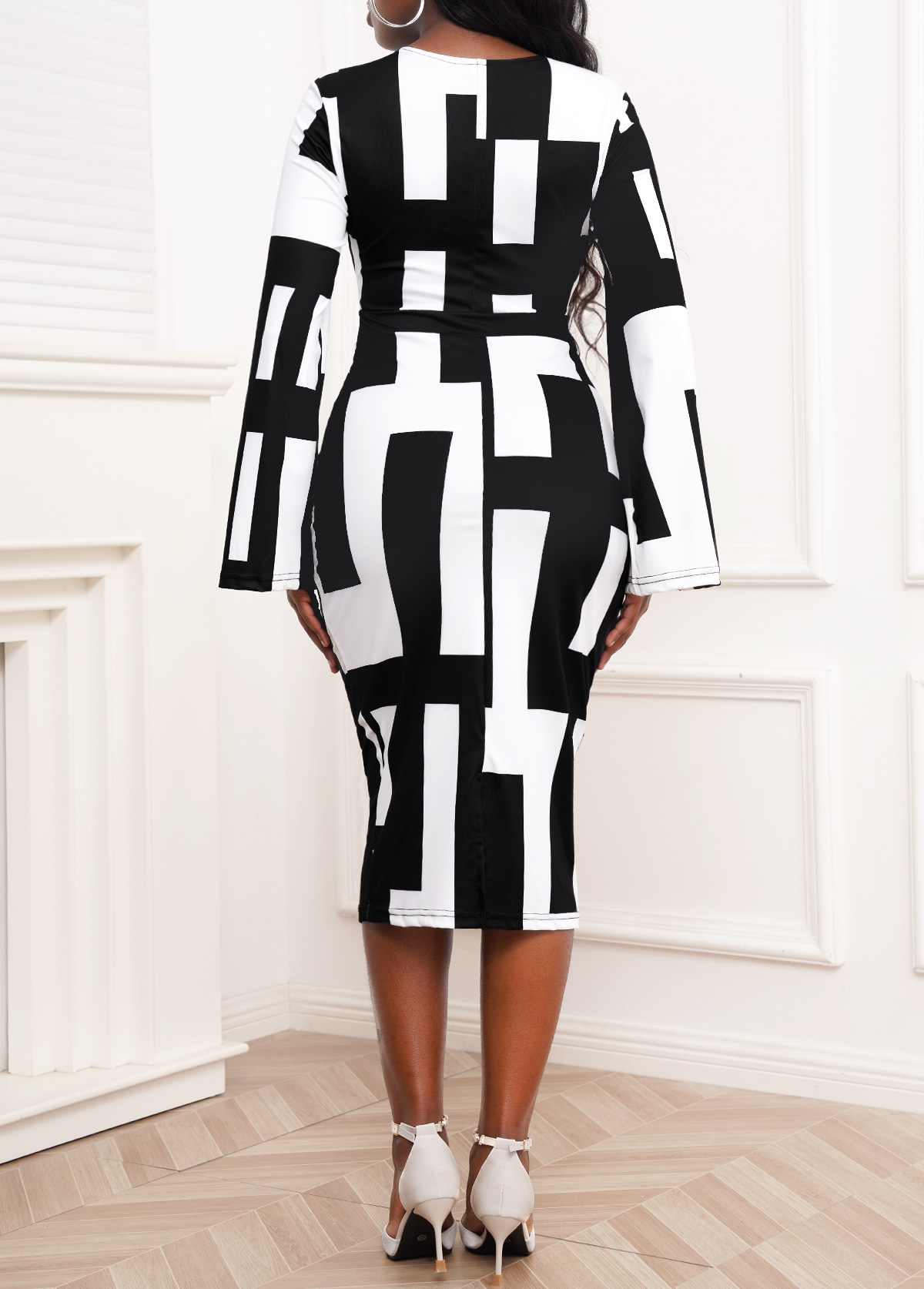 Black Slit Sleeve Geometric Print Dress