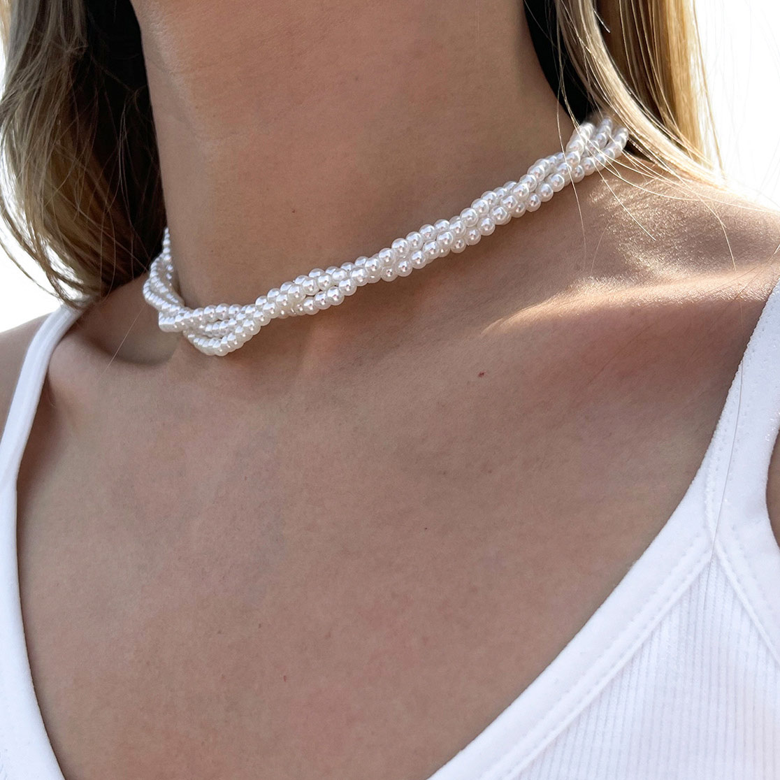 White Pearl Design Layered Detail Necklace