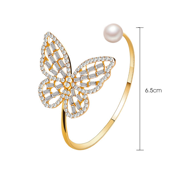 Gold Butterfly Design Rhinestone Detail Pearl Bracelet