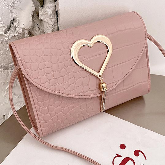 Heart Detail Dusty Pink Tassel Magnetic Shoulder Bag