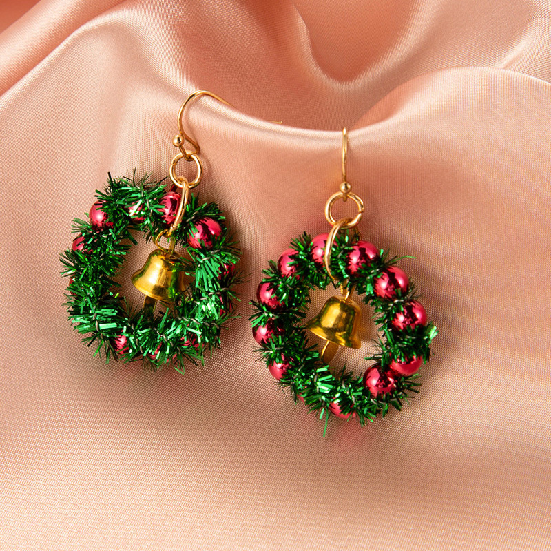 Christmas Wreath Design Green Round Earrings