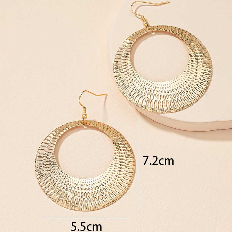 Round Design Metal Detail Gold Earrings