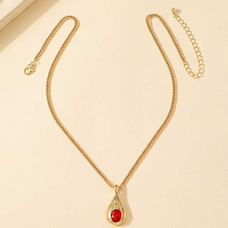 Teardrop Design Metal Detail Gold Necklace