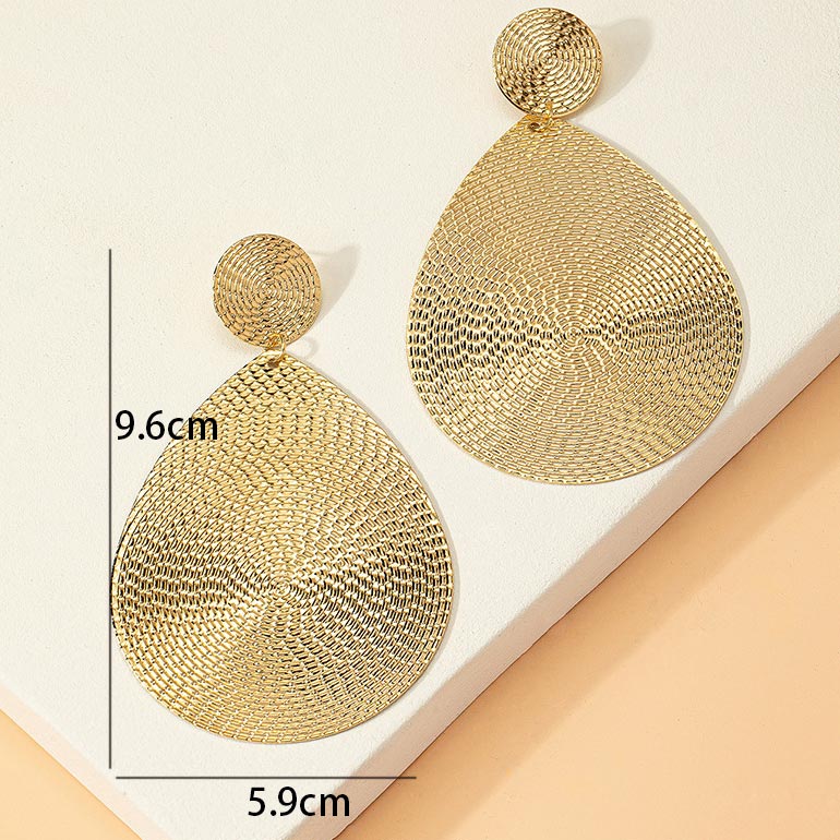 Teardrop Design Metal Detail Gold Earrings