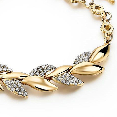 Gold Round Alloy Leaf Design Bracelet