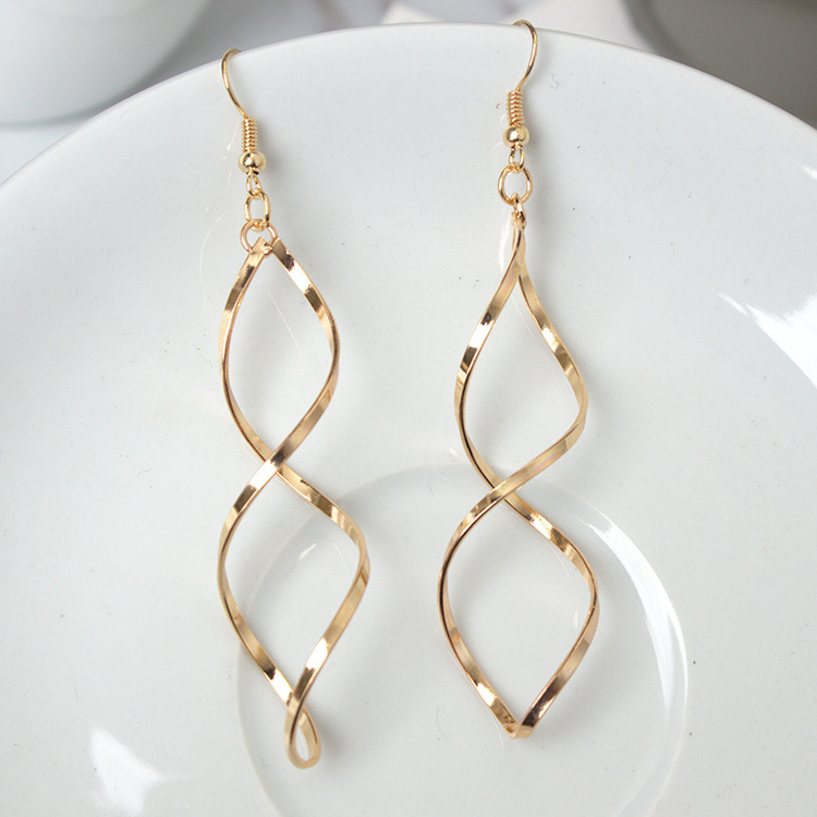 Twist Design Metal Detail Golden Asymmetrical Earrings