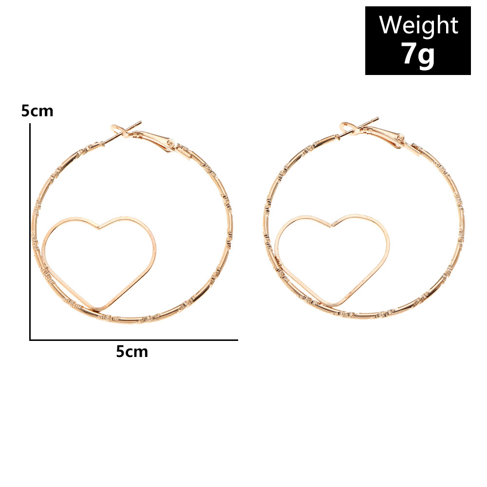 Valentine's Design Metal Detail Golden Heart Earrings