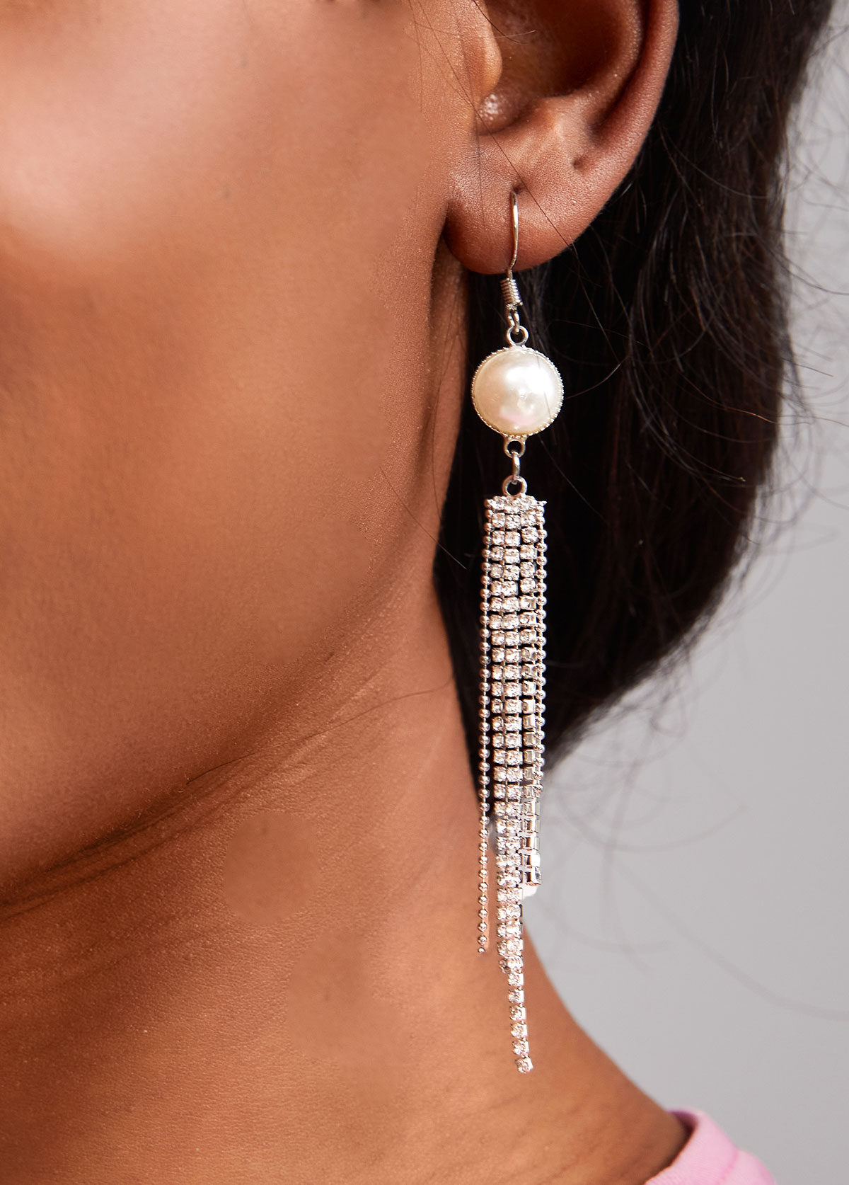 Silvery Pearl Design Rhinestone White Earrings