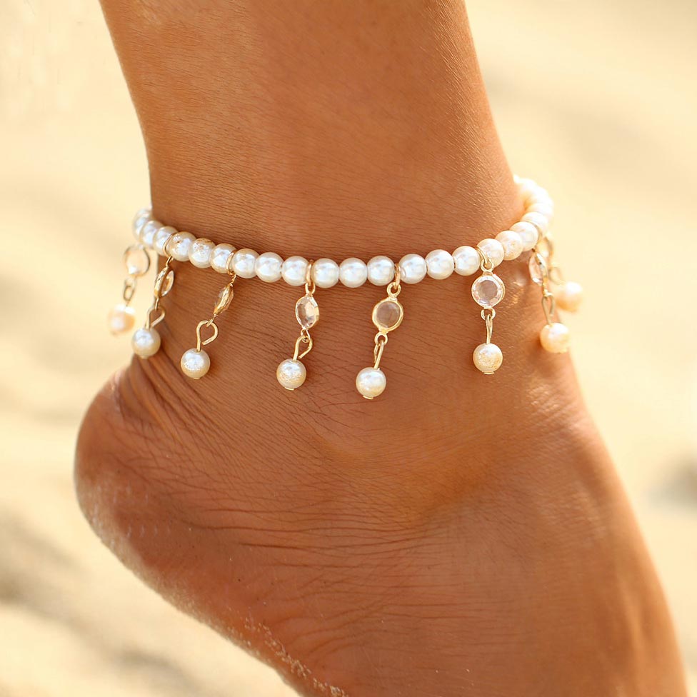 Metal Detail White Pearl Design Anklet