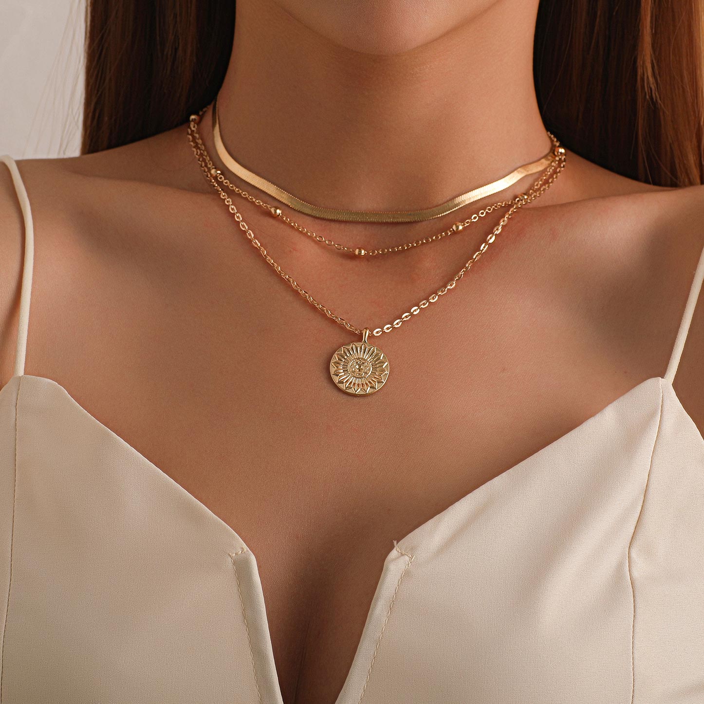 Metal Detail Layered Gold Round Necklace