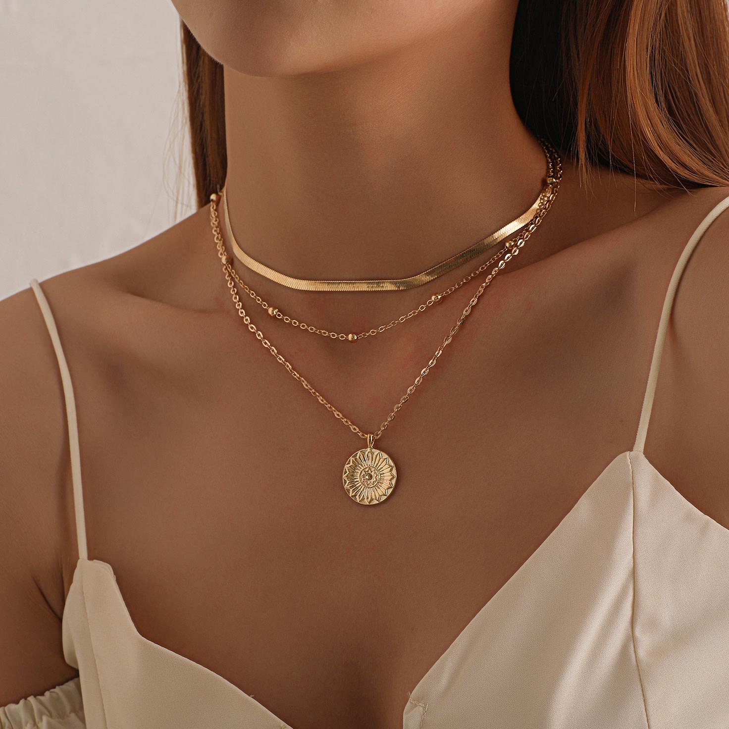 Metal Detail Layered Gold Round Necklace
