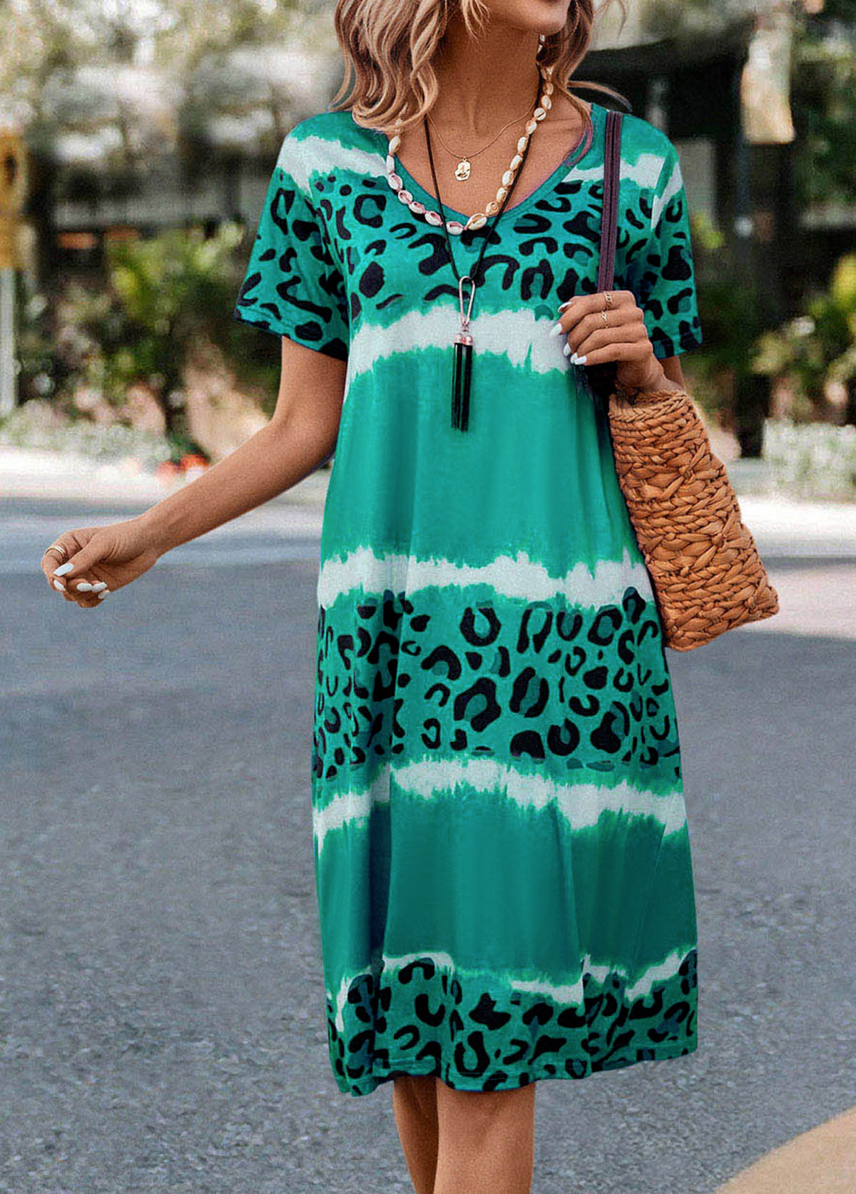 Green H Shape V Neck Leopard Dress