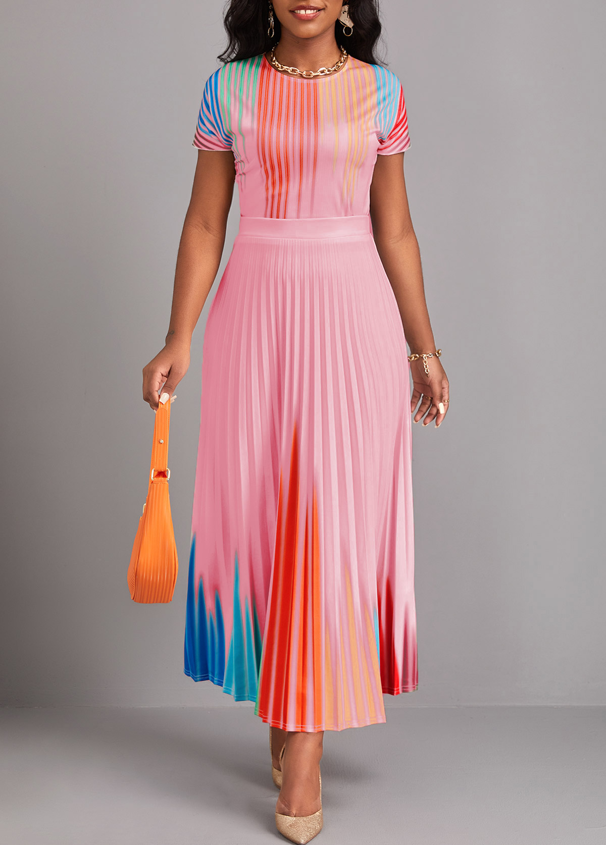 Ombre Pleated Pink Short Sleeve Round Neck Maxi Dress