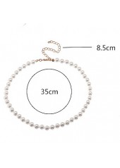 Small Pearl Detail White Round Necklace
