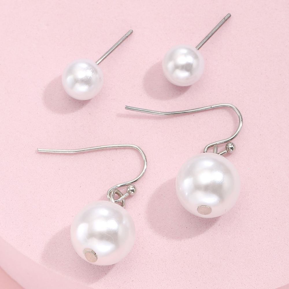 White Round Pearl Design Earring Set