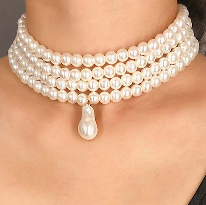 Layered Deisgn White Pearl Detail Necklace