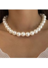 Pearl Detail White Geometric Pattern Necklace